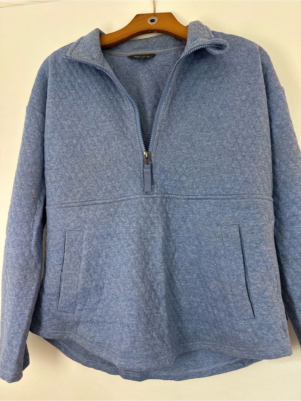 Eddie Bauer Quilted Half-Zip Pullover in Light Blue Heather